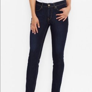 NWOT ‼️ LEVI’S BOLD CURVE MODERN RISE SKINNY